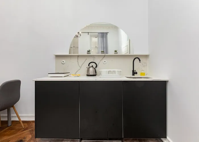 Nowogrodzka 44 By Homeprime